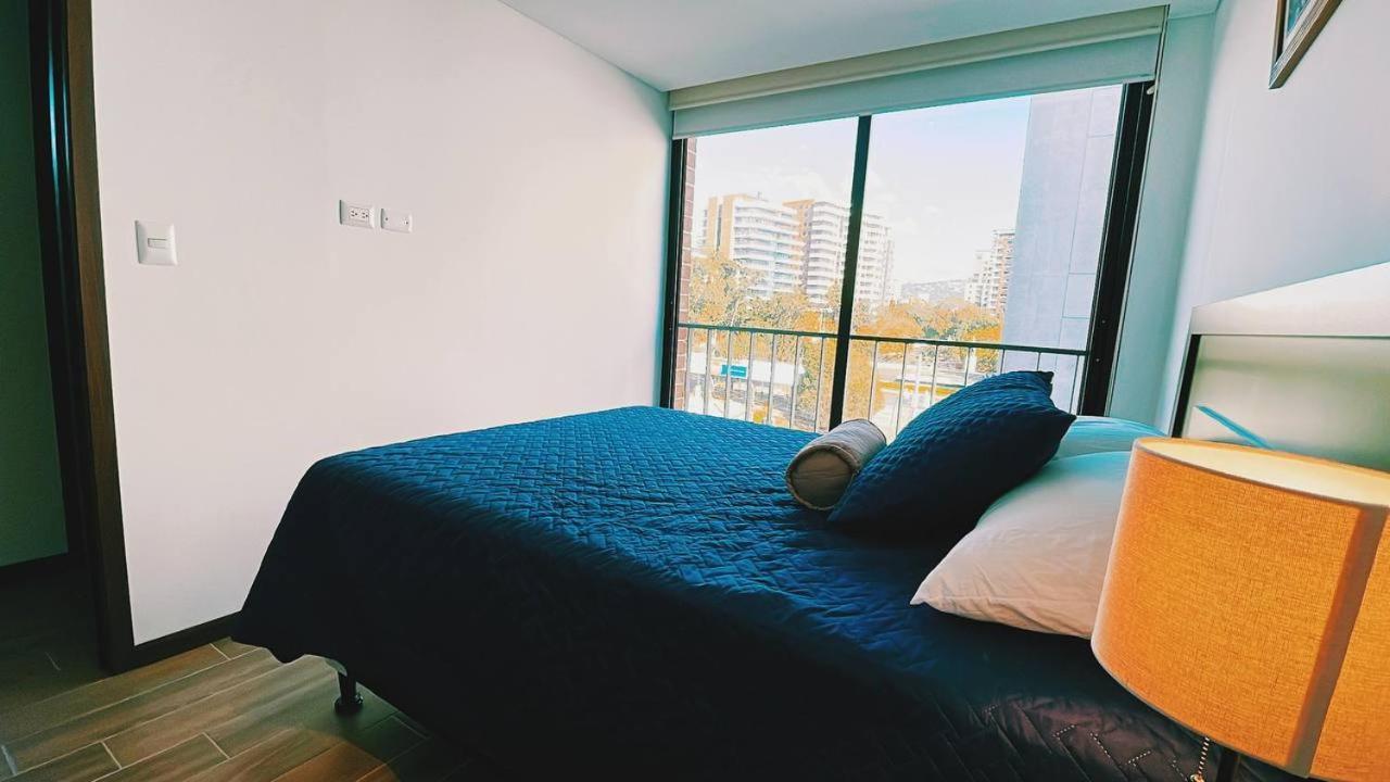 Apartamento Grande Zona 13 Aeropuerto Inara *